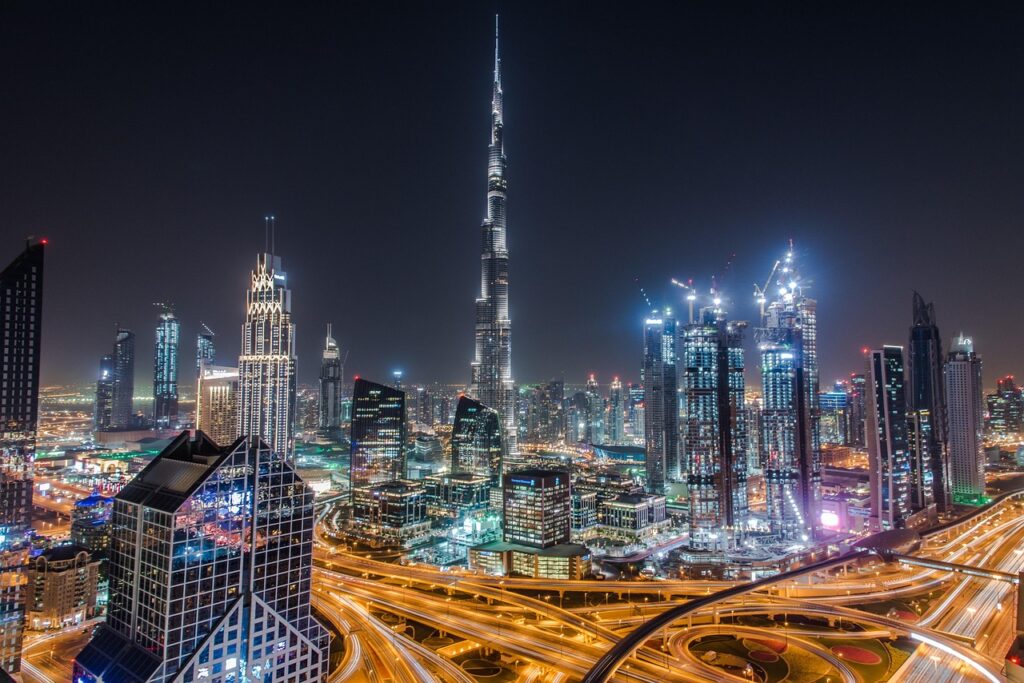 dubai-8340372_1280